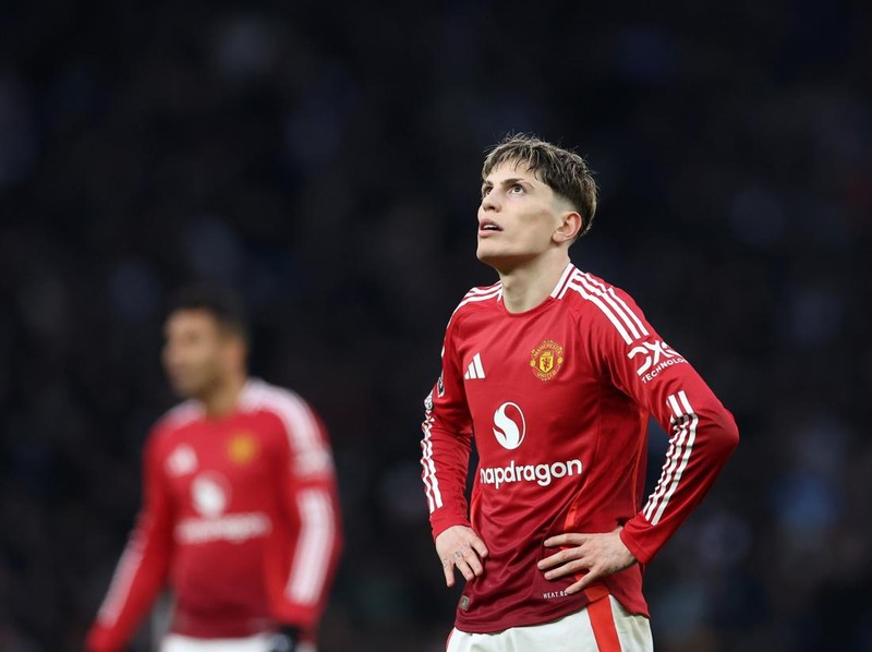 LONDON, ENGLAND - FEBRUARY 16: Alejandro Garnacho of Manchester United   during the Premier League match between Tottenham Hotspur FC and Manchester United FC at Tottenham Hotspur Stadium on February 16, 2025 in London, England. (Photo by Catherine Ivill - AMA/Getty Images)