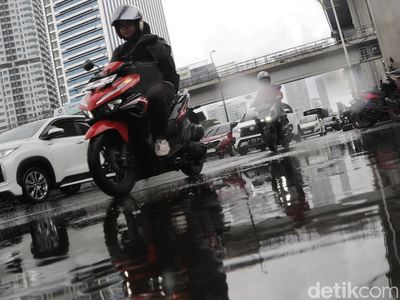 BMKG Prakirakan Jakarta Diguyur Hujan hingga 19 Februari