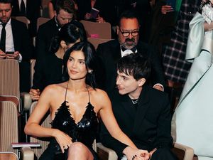 Foto: Momen Mesra Kylie Jenner dan Timothee Chalamet di BAFTA 2025