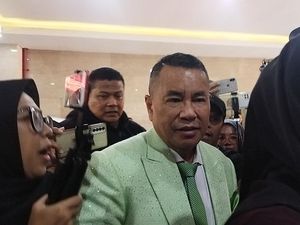 Video: Konflik Hotman Paris Vs Razman Nasution Menuju Babak Baru Video: Konflik Hotman Paris Vs Razman Nasution Menuju Babak Baru