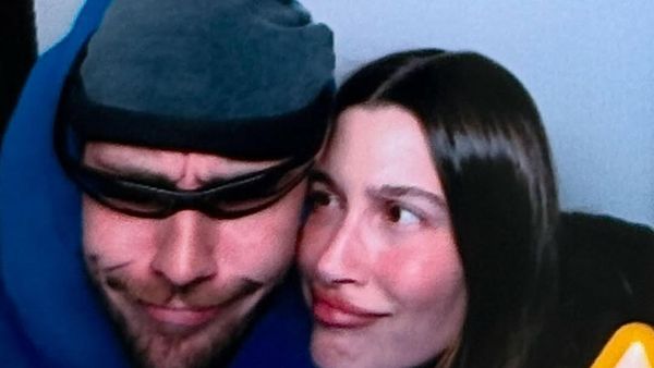 Foto Mesra Justin Bieber dan Hailey Bieber Rayakan Valentine, Tepis Isu Cerai