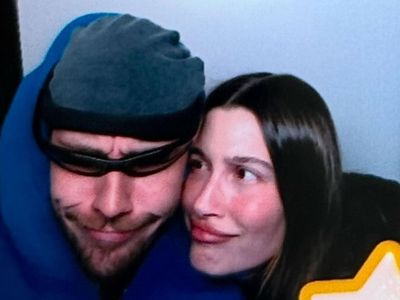 Foto Mesra Justin Bieber dan Hailey Bieber Rayakan Valentine, Tepis Isu Cerai