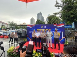 Kakorlantas Ungkap 100 Kendaraan Travel Gelap Ditindak dalam Operasi Keselamatan