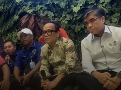 Video: Menaker-Wamenaker Duduk Bareng Driver Ojol, Dengar Curhatan Massa