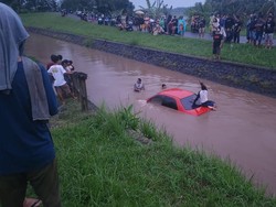Heboh Mobil Nyemplung Saluran Irigasi di Kulon Progo, Begini Awalnya