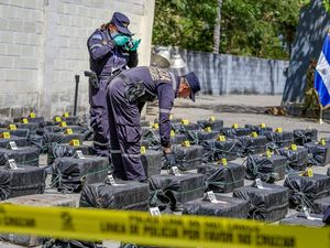 Penampakan 1,7 Ton Kokain yang Disita Pihak Berwenang El Salvador
