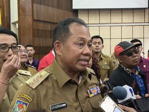 Mahendra Beri Bonus Rp 51 Miliar ke Atlet Bali Peraih Medali PON Aceh-Sumut Mahendra Beri Bonus Rp 51 Miliar ke Atlet Bali Peraih Medali PON Aceh-Sumut