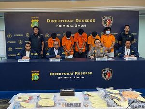 Perampok Sadis yang Bunuh Nenek Bimih Sempat Nyamar Jadi Pembeli Perampok Sadis yang Bunuh Nenek Bimih Sempat Nyamar Jadi Pembeli