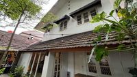 Potret Rumah Jadul Jengki Khas Indonesia di Kawasan Elite Jakarta