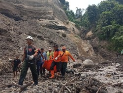 Satu Korban Longsor Tambang Pasir di Blitar Ditemukan