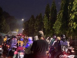 PSIM Promosi Liga 1, Suporter Tumpah Ruah di Jalanan