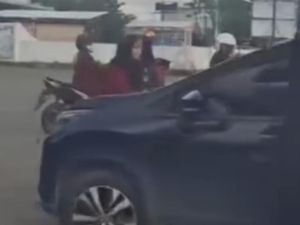 Oknum Pegawai Imigrasi di Pekanbaru Tertangkap Istri Bareng Wanita Lain Oknum Pegawai Imigrasi di Pekanbaru Tertangkap Istri Bareng Wanita Lain