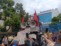 Video Wamenaker ke Massa Ojol soal THR: Negara Tak Biarkan Warga Dieksploitasi