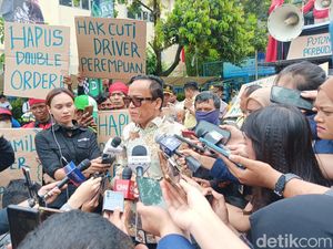 Video: Wamenaker Sebut Aplikator Wajib Beri THR ke Ojol Berupa Uang