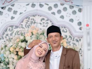 Pernikahan Viral Anak Seniman, Dekorasinya Dilukis Sendiri oleh Sang Ayah Pernikahan Viral Anak Seniman, Dekorasinya Dilukis Sendiri oleh Sang Ayah