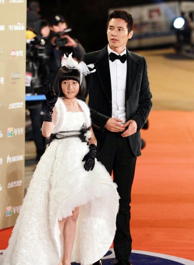 Won Bin hingga Han So Hee Hadiri Pemakaman Kim Sae Ron