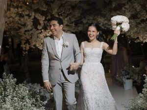 8 Foto Pernikahan Yunita Siregar Bintang Home Sweet Loan & Produser Film 8 Foto Pernikahan Yunita Siregar Bintang Home Sweet Loan & Produser Film