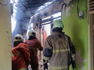 5 Kamar Kos-kosan di Simo Gunung Surabaya Terbakar, 3 Orang Terluka