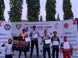 Anggota Polres Lamongan Sabet Juara di Kejuaraan Atletik Nasional