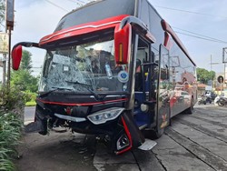 Pasutri di Blitar Tewas Tertabrak Bus Pariwisata