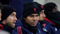 Casemiro belakangan tampil cukup sip, tapi tuntutan dari gaya main Amorim di MU tetap membuatnya dispekulasikan bakal pergi musim panas nanti. Jika ada peluang, mungkin ke Arab Saudi.  Foto: REUTERS/Hannah McKay