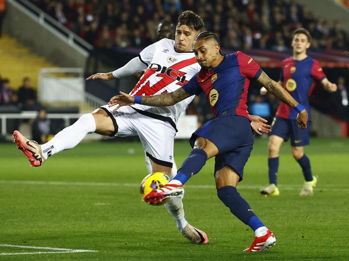 Gol Lewandowski Bawa Barcelona ke Puncak Klasemen Liga Spanyol Barcelona menjamu Rayo Vallecano di Estadi Olímpic Lluis Companys, Selasa (18/2/2025) dini hari WIB. El Barca menang tipis 1-0 atas Rayo Vallecano dan menggeser Real Madrid dari puncak klasemen.