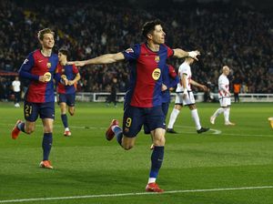 Lewandowski Ngambek Usai Diganti, Flick: Harus Legawa Lewandowski Ngambek Usai Diganti, Flick: Harus Legawa