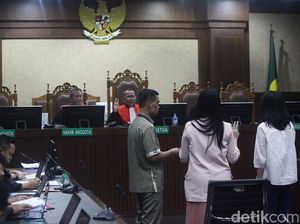 Manuver Tiba-tiba 2 Hakim Pembebas Ronald Tannur