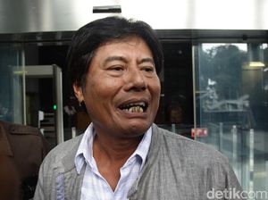 KPK Periksa Eks Dirut Pertamina Elia Massa Manik KPK Periksa Eks Dirut Pertamina Elia Massa Manik