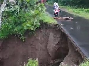 Talut Jalan Antadesa di Logede Klaten Ambrol Talut Jalan Antadesa di Logede Klaten Ambrol