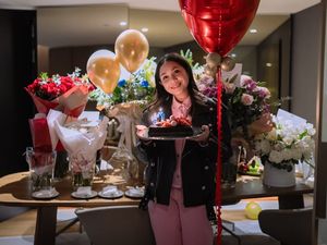 7 Foto Ultah Nagita Slavina di Spanyol, Meriah Bareng Bestie Tanpa Raffi Ahmad