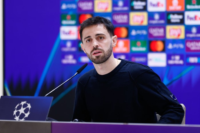 MADRID, SPAIN - FEBRUARY 18: Bernardo Silva of Manchester City attends his press conference ahead of the UEFA Champions League, football match against Real Madrid, at Santiago Bernabeu stadium on Febbraio 18, 2025, in Madrid, Spain. (Photo by Dennis Agyeman / AFP7 via Getty Images)