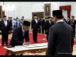 Guru Besar ITB Brian Yuliarto Resmi Dilantik Prabowo Jadi Mendiktisaintek Guru Besar ITB Brian Yuliarto Resmi Dilantik Prabowo Jadi Mendiktisaintek