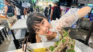 Serunya Cindy Gulla saat Kulineran di Bali hingga Thailand