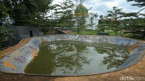 Duh! Arena Skatepark Bekasi Creative Hub Jadi Kolam