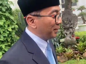 Guru Besar ITB Brian Yuliarto Tiba di Istana Jelang Pelantikan Mendiktisaintek