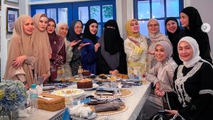 Keseruan Mulan Jameela Makan Bareng Sahabat dan Teman Kajian