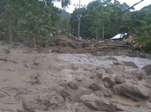 Longsor Terjang Humbahas Dini Hari Tadi, Sejumlah Bangunan Rusak