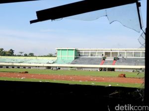 Potret Kerusakan Stadion Tuban Usai Laga Persela Vs Persijap Potret Kerusakan Stadion Tuban Usai Laga Persela Vs Persijap