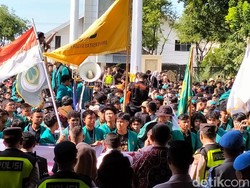 Mahasiswa USK Aceh Tuntut Pemerintah Evaluasi Inpres Efisiensi Anggaran-MBG