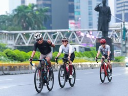 Menkomdigi Gowes Sepeda ke Kantor, Ingin Jadi Contoh Sehat ke Pegawai
