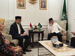 BPKH Temui Ketum PBNU, Minta Dukungan Revisi UU Keuangan Haji BPKH Temui Ketum PBNU, Minta Dukungan Revisi UU Keuangan Haji
