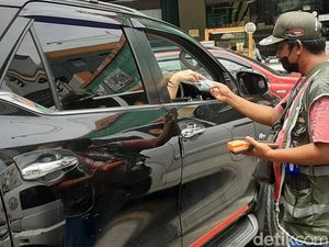 Walkot Pekanbaru Teken Penurunan Tarif Parkir Usai Dilantik, Motor Rp 1.000 Walkot Pekanbaru Teken Penurunan Tarif Parkir Usai Dilantik, Motor Rp 1.000