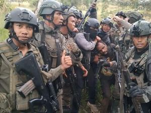 Akhir Pelarian Eks Polisi Aske Mabel Membelot Jadi Pimpinan KKB Yalimo Akhir Pelarian Eks Polisi Aske Mabel Membelot Jadi Pimpinan KKB Yalimo