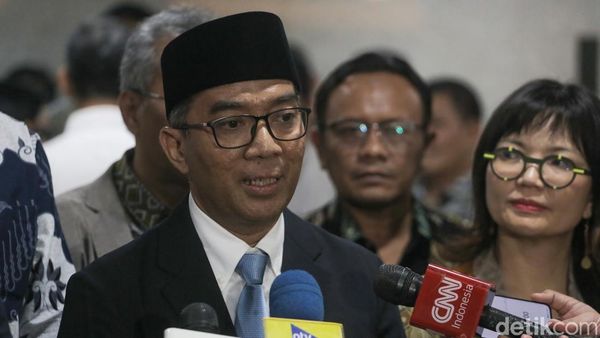 Potret Brian Yuliarto, Guru Besar ITB Pengganti Satryo