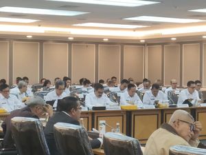 Menteri Imipas: Napi Penerima Amnesti Akan Ikut Rehabilitasi-Latihan Komcad Menteri Imipas: Napi Penerima Amnesti Akan Ikut Rehabilitasi-Latihan Komcad