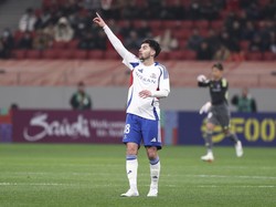 Debut Sandy Walsh di Yokohama F. Marinos: Main Penuh, Timnya Menang