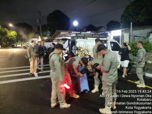 Satpol PP Jogja Tertibkan Street Coffee Kotabaru Usai Terima Aduan Semrawut Satpol PP Jogja Tertibkan Street Coffee Kotabaru Usai Terima Aduan Semrawut