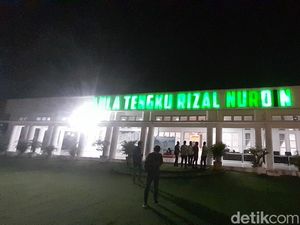 Pelantikan Pejabat Eselon II Pemprov Sumut Batal Jelang Tengah Malam Pelantikan Pejabat Eselon II Pemprov Sumut Batal Jelang Tengah Malam