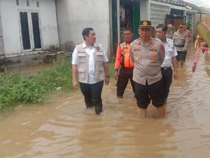 Banjir di Banyuasin Surut, Warga Bersih-bersih Rumah